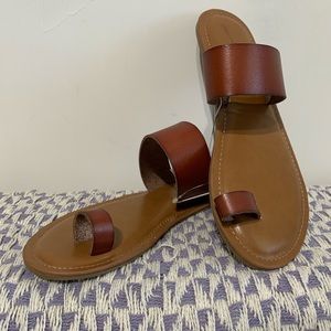 Toe Strap Leather Sandals